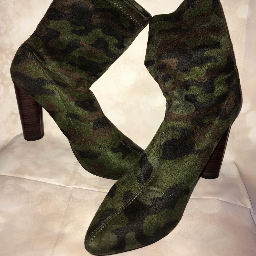 Army fatigue midi boots